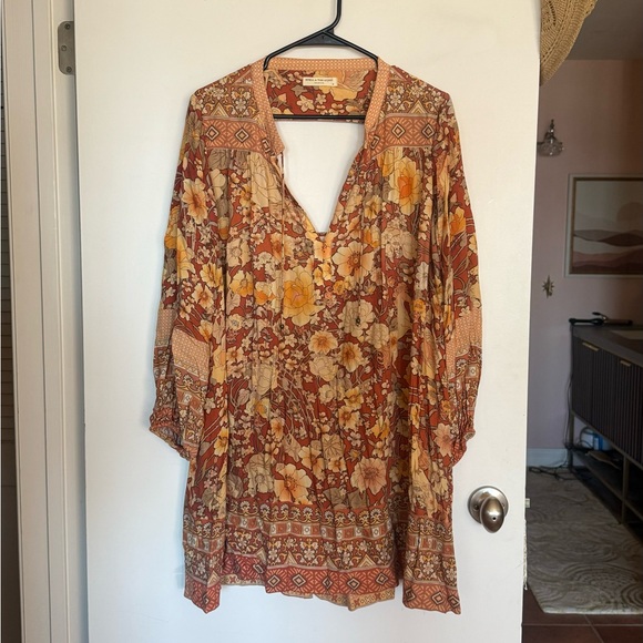 Spell Lady A Tunic - Picture 2 of 5